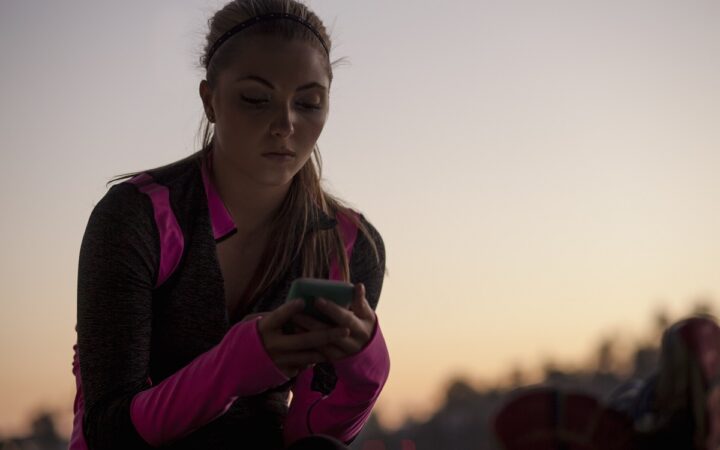 How Athletes Are Notified of New NIL Opportunities