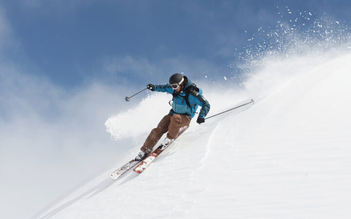 Skiing NIL: How Fans Support College Skiers