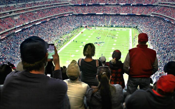 Mid-American Conference NIL Deals: How Fans Support MAC Athletes