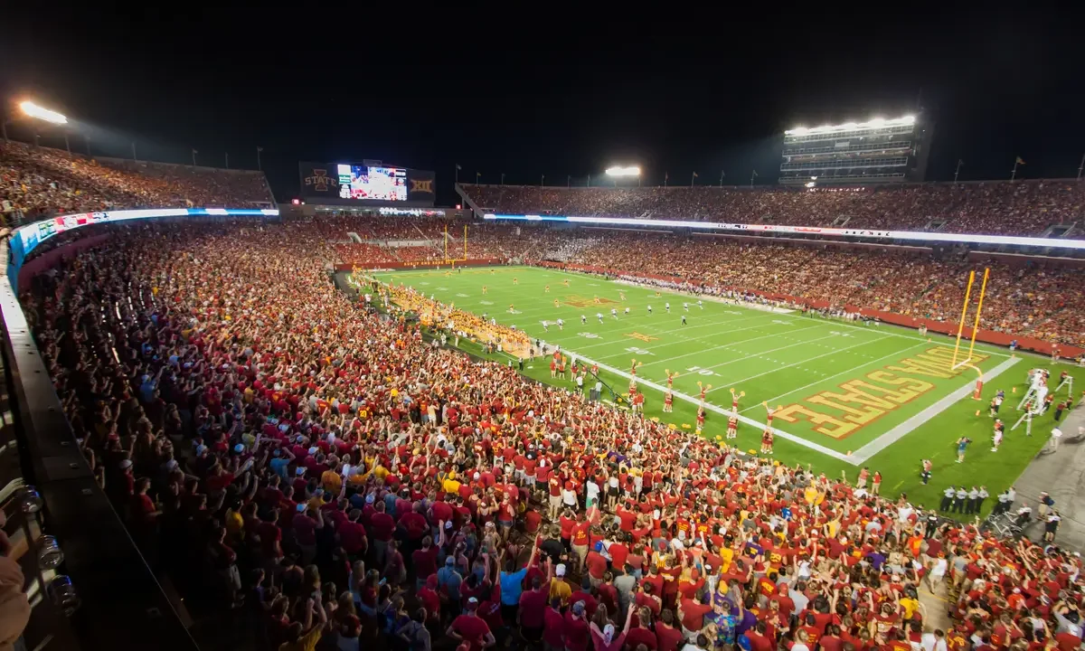 iowa state nil opportunities