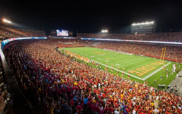 iowa state nil opportunities