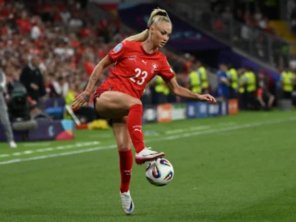 NIL deals in college football