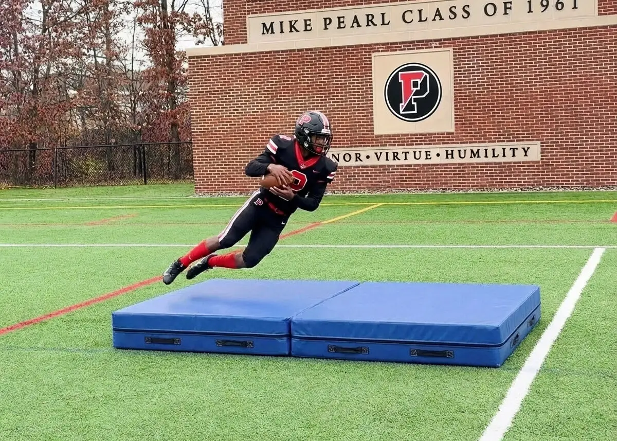 From 7v7 to Saturdays: Players Who Made the Leap 4 7v7 vs college football