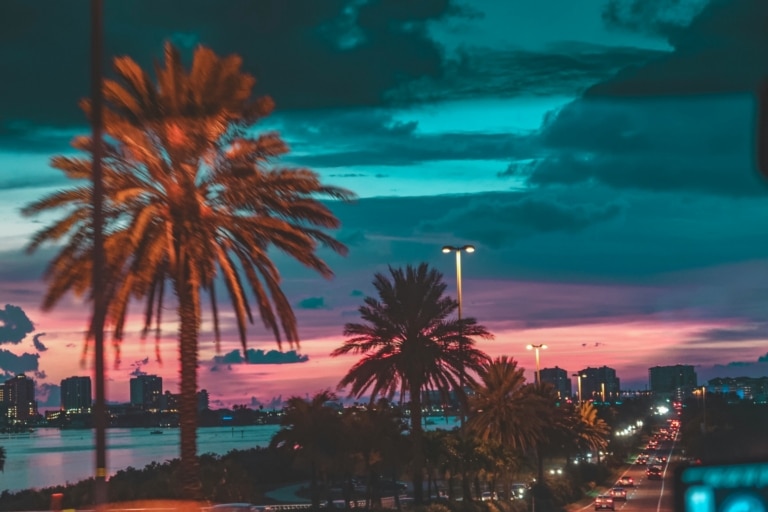 jules pt 8pzjz5vgn84 unsplash