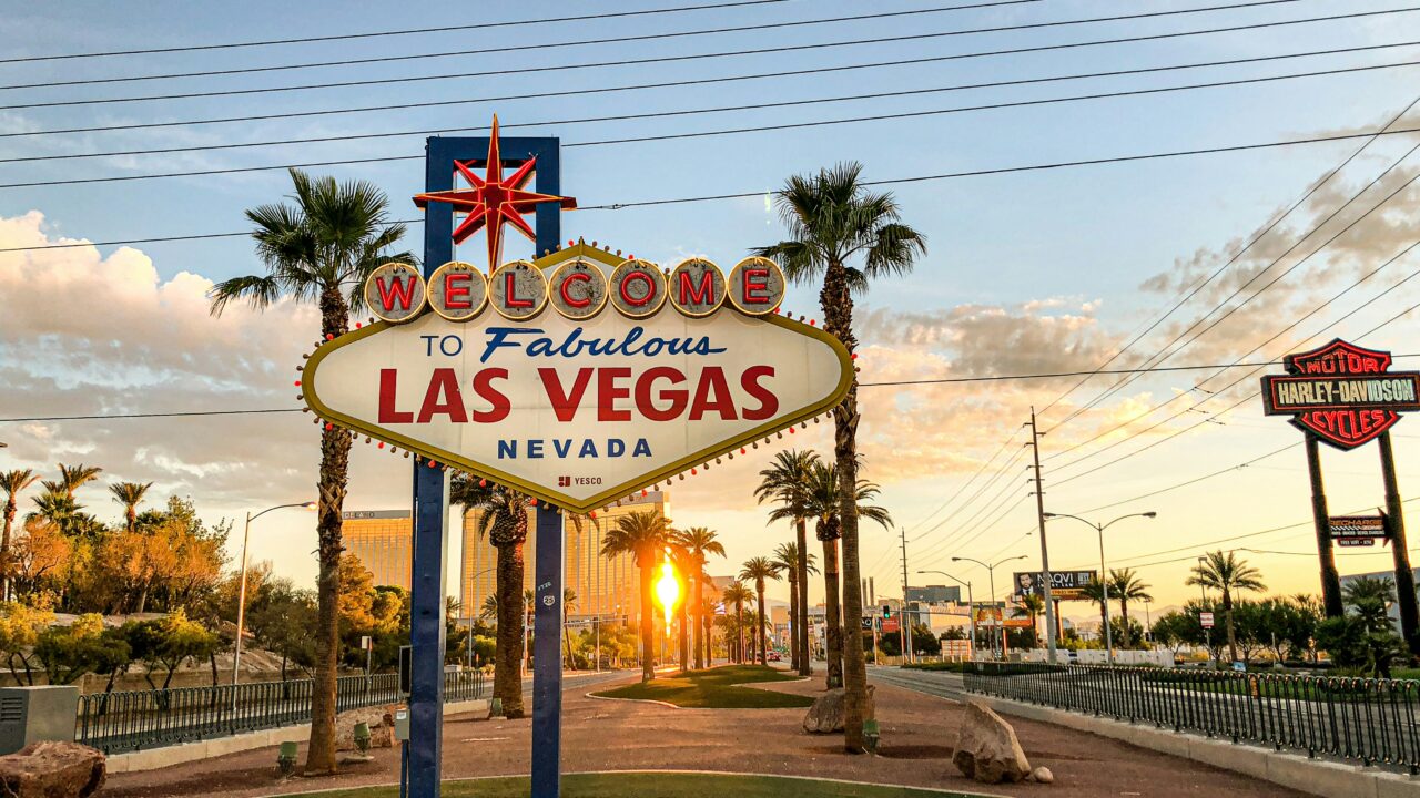 UNLV Rebels Sports: A Las Vegas Fan’s Guide to the Runnin’ Rebels, Football, and Game Day