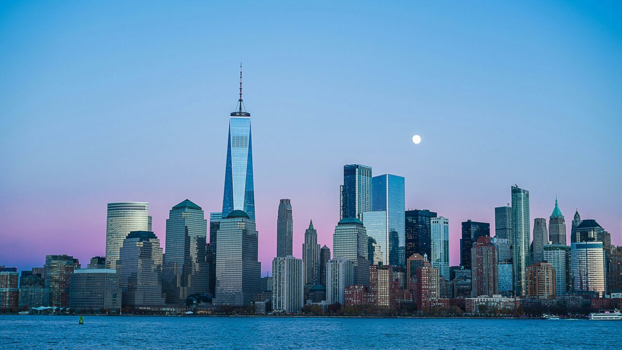 Iona vs. Manhattan