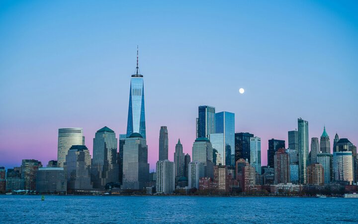 Iona vs. Manhattan